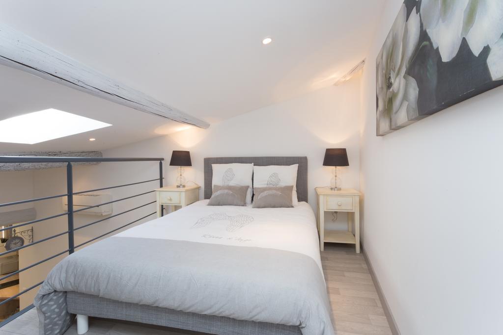 Grand Studio Republique Apartment L'Isle-sur-la-Sorgue Luaran gambar